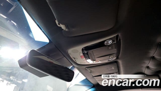 Kia K8 Trendy(таксомоторный тип), 2024 18