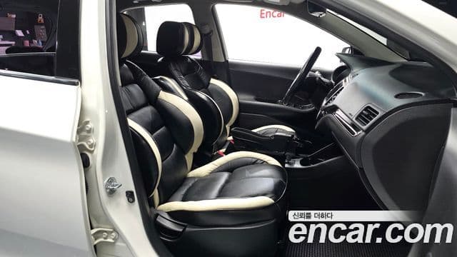 Kia All New Morning Luxury Sport, 2014 10