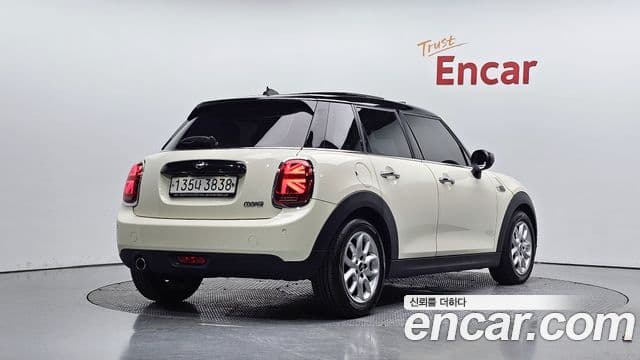 Mini Cooper 3세대, 2021 2