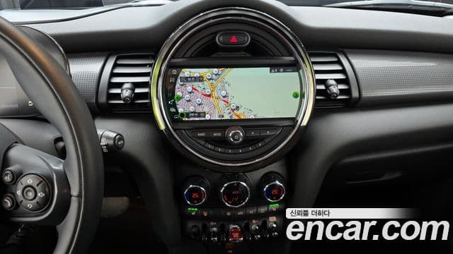 Mini Cooper 3세대, 2021 16