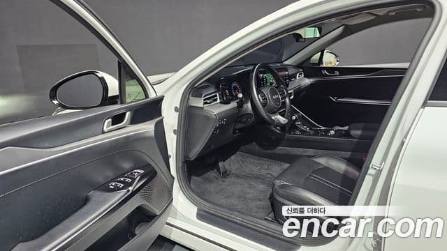 Kia K5 3세대 Trendy, 2023 10