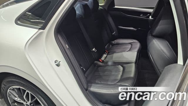 Kia K5 3세대 Trendy, 2023 12