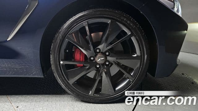 Genesis G70 Supreme, 2018 все фото