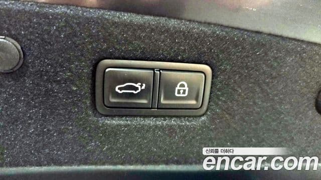 Kia K8 гибрид Signature, 2023 20