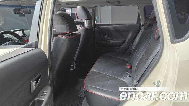 Kia Soul Safety, 2010 13