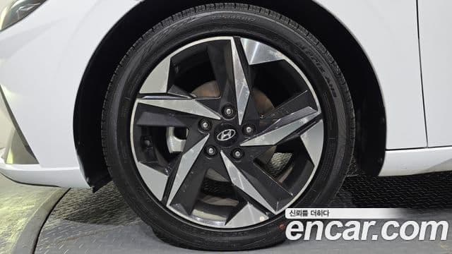 Hyundai Avante гибрид (CN7) Inspiration, 2021 все фото