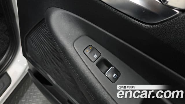 Hyundai Santa Fe TM Exclusive, 2020 18