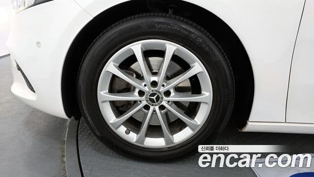 Mercedes-Benz A-класс W177 A220 хэтчбек, 2019 все фото