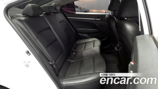 Hyundai Avante AD 1.6 GDI Value Plus, 2018 12