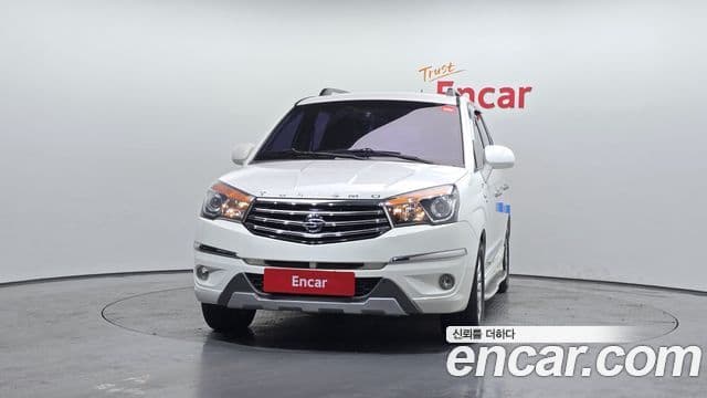 KG모빌리티(SsangYong) Korando 투리스모 4WD GT 11인승, 2014 3