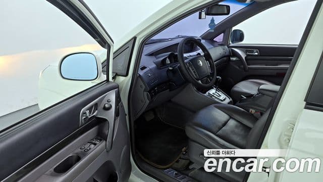 KG모빌리티(SsangYong) Korando 투리스모 4WD GT 11인승, 2014 10