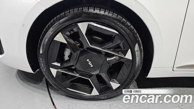 Kia The / новый New K8 Signature, 2026 все фото