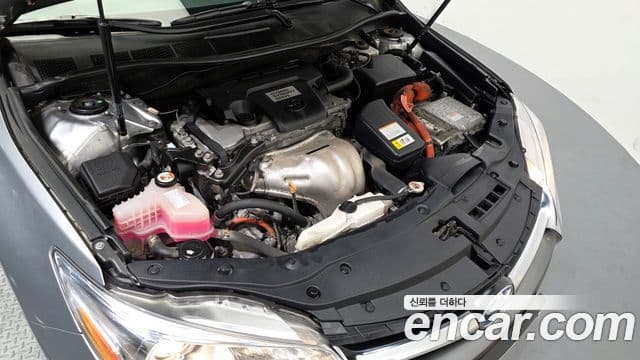 Toyota New 캠리 гибрид LE, 2017 6