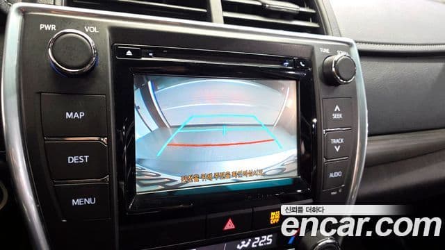 Toyota New 캠리 гибрид LE, 2017 15