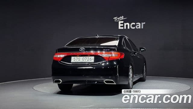 Hyundai Grandeur HG гибрид Premium Collection, 2017 4