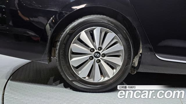 Hyundai Grandeur HG гибрид Premium Collection, 2017 все фото