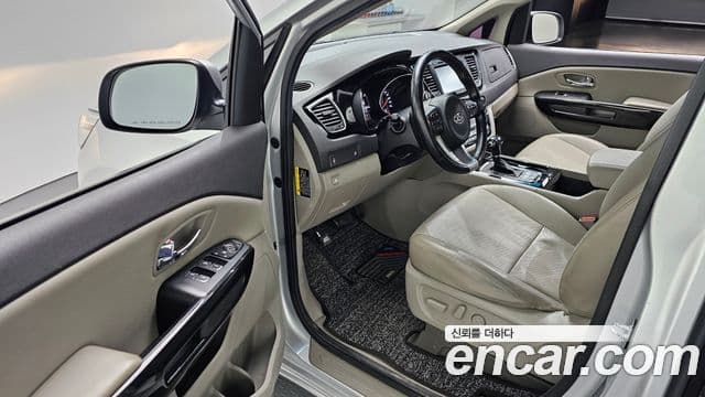 Kia All New Carnival Prestige, 2016 11