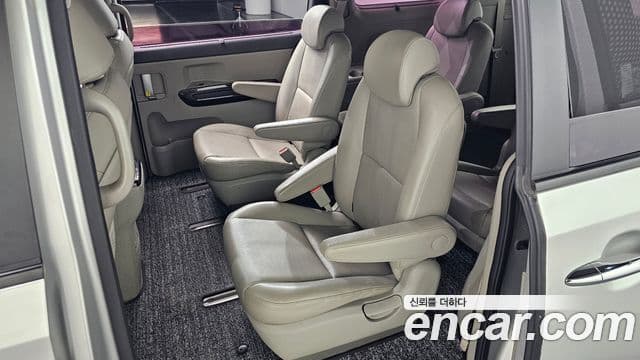 Kia All New Carnival Prestige, 2016 12