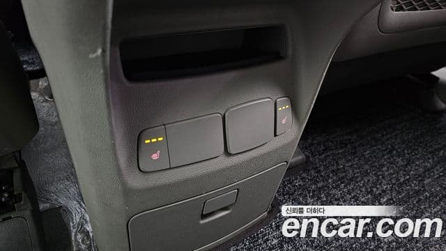 Kia All New Carnival Prestige, 2016 17