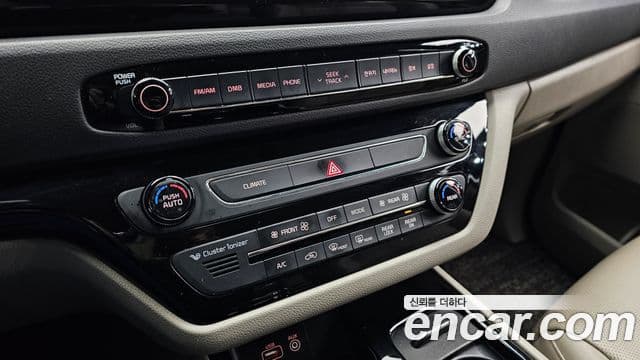 Kia All New Carnival Prestige, 2016 18