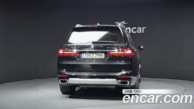 BMW X7 (G07) xDrive 40d Design Pure Excellence 6인승, 2022 4