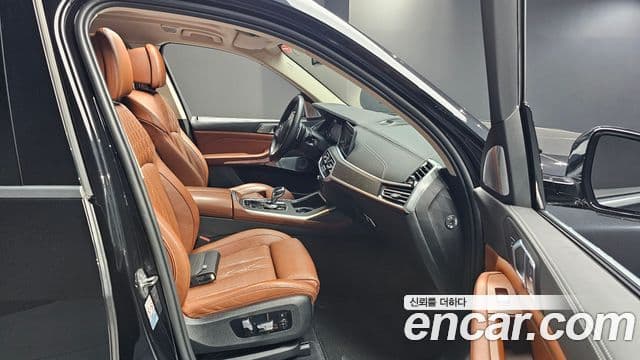BMW X7 (G07) xDrive 40d Design Pure Excellence 6인승, 2022 11