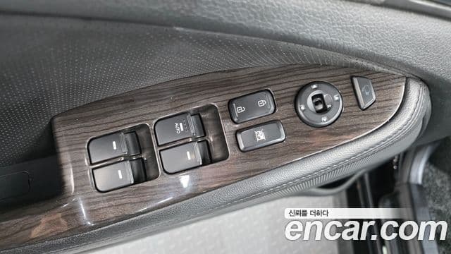 Kia K5 Luxury, 2011 12