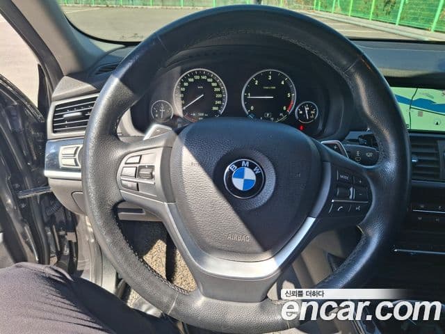 BMW X4 (F26), 2016 11