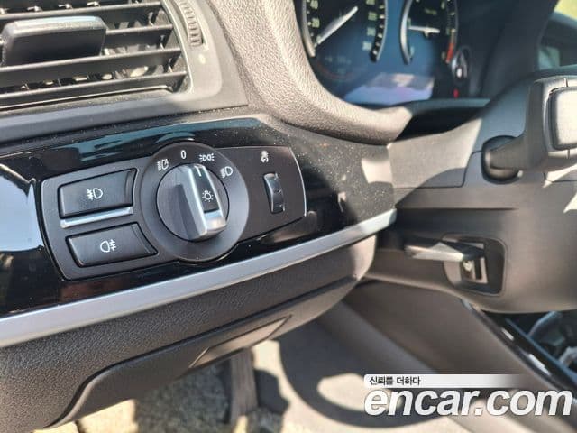 BMW X4 (F26), 2016 14