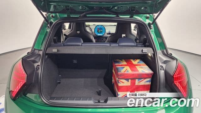Mini Cooper Электрический (Electric) 4세대 SE favored, 2024 20
