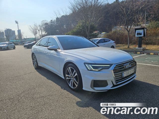 Audi A6 (C8) Premium, 2022 2