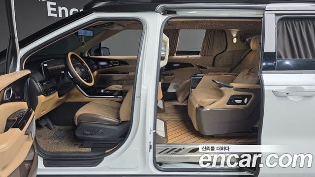 Kia Carnival 4세대 бензин 9인승 High Limousine(компания по спецнадстройкам), 2021 17