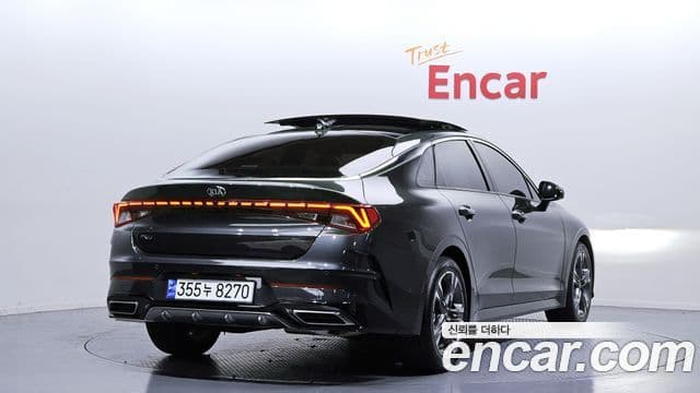 Kia K5 3세대 Signature, 2021 2