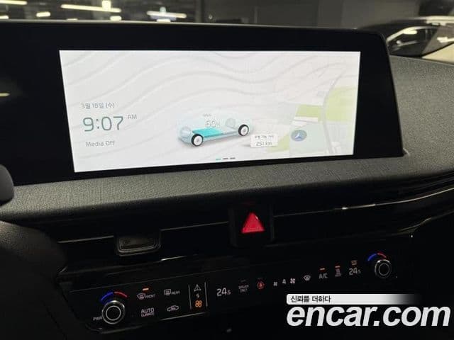 Kia EV6 Air, 2023 10