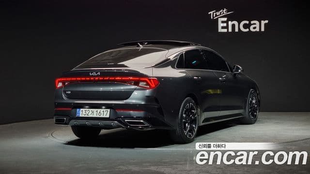Kia K5 3세대 Signature, 2023 2