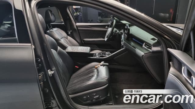 Kia K5 3세대 Signature, 2023 11