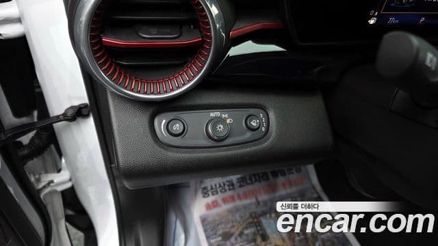 Chevrolet(GM대우) Trax кроссовер 1.2 RS, 2024 14