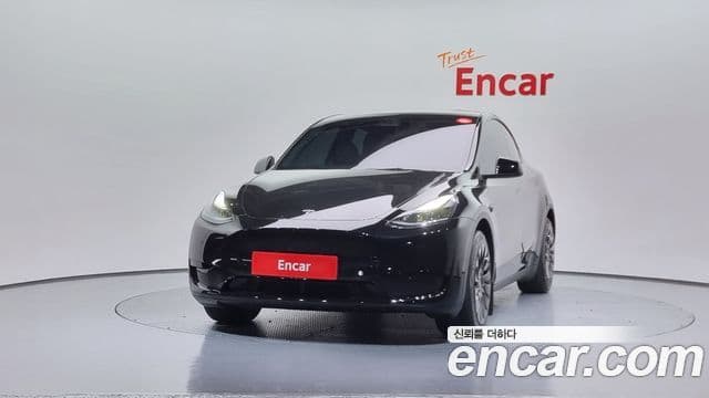 Tesla модель Y, 2025 3