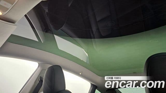 Tesla модель Y, 2025 19