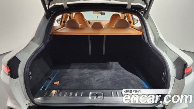 Aston Martin DBX 4.0 V8, 2021 20