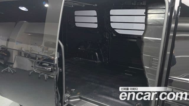 Hyundai Staria Modern, 2022 12