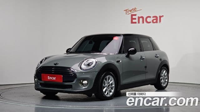 Mini Cooper D 3세대, 2017 1