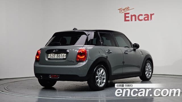 Mini Cooper D 3세대, 2017 2