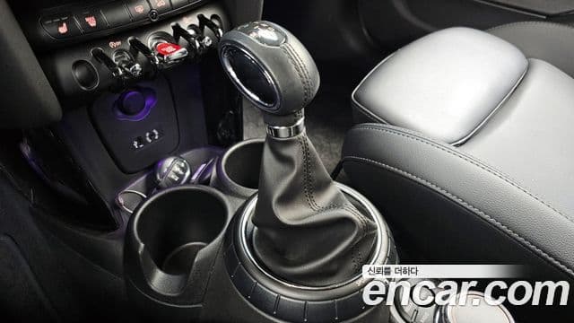 Mini Cooper D 3세대, 2017 9