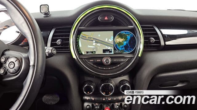 Mini Cooper D 3세대, 2017 14