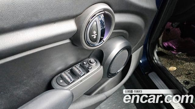 Mini Cooper 3세대, 2017 13