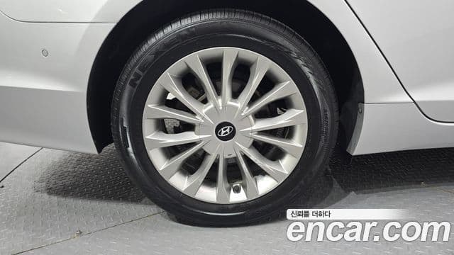 Hyundai LF Sonata LPI Modern(для людей с инвалидностью), 2016 все фото