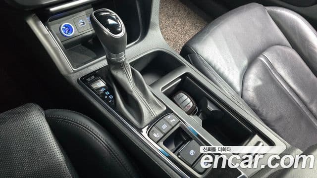 Hyundai LF Sonata LPI Modern(для людей с инвалидностью), 2016 9