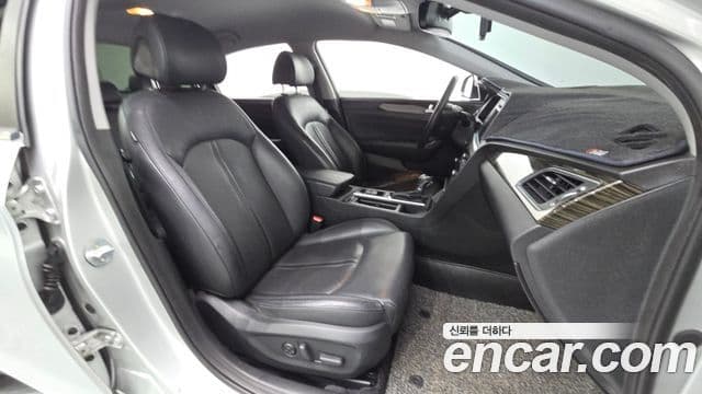 Hyundai LF Sonata LPI Modern(для людей с инвалидностью), 2016 11