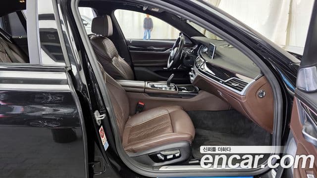 BMW 7시리즈 (G11) M760Li xDrive, 2017 11